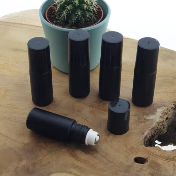 Rollerflesjes zwart glas 5ml parfumroller essentiële olie + rvs roller inzet